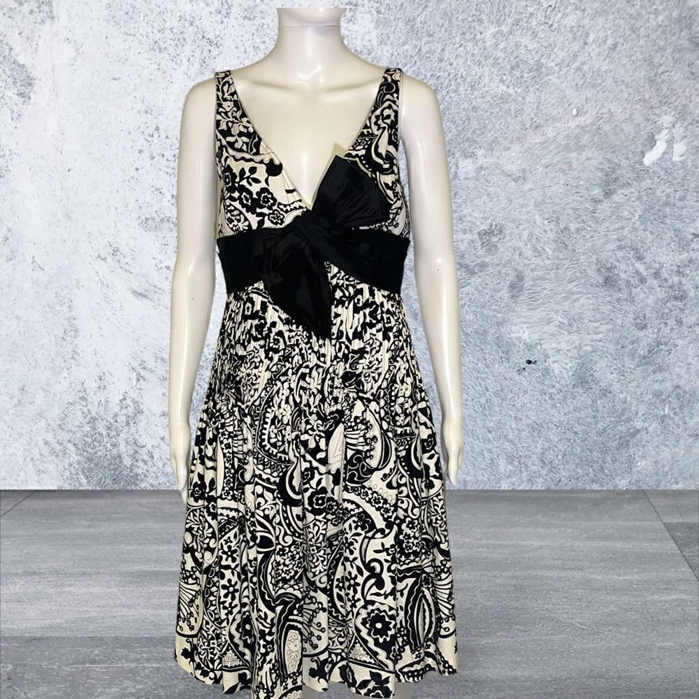 Rickie Freeman Teri Jon Sleeveless V Neck Black & White Dress W Bow Detail - Picture 2 of 8